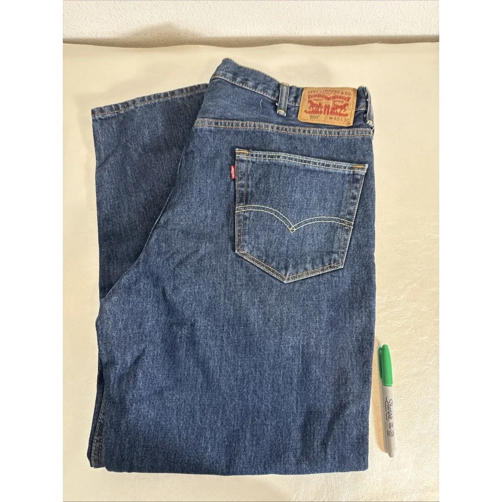 LEVI'S 550 MEN'S BLUE JEANS SIZE 40x30 STRAIGHT RELAXED   (G)